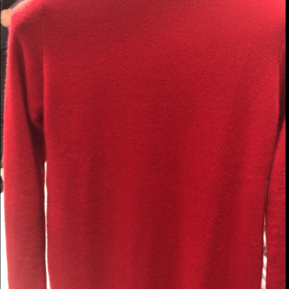 Sweater - Picture 5 of 6